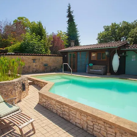 Le Bon Chemin Holiday home Sainte-Nathalene